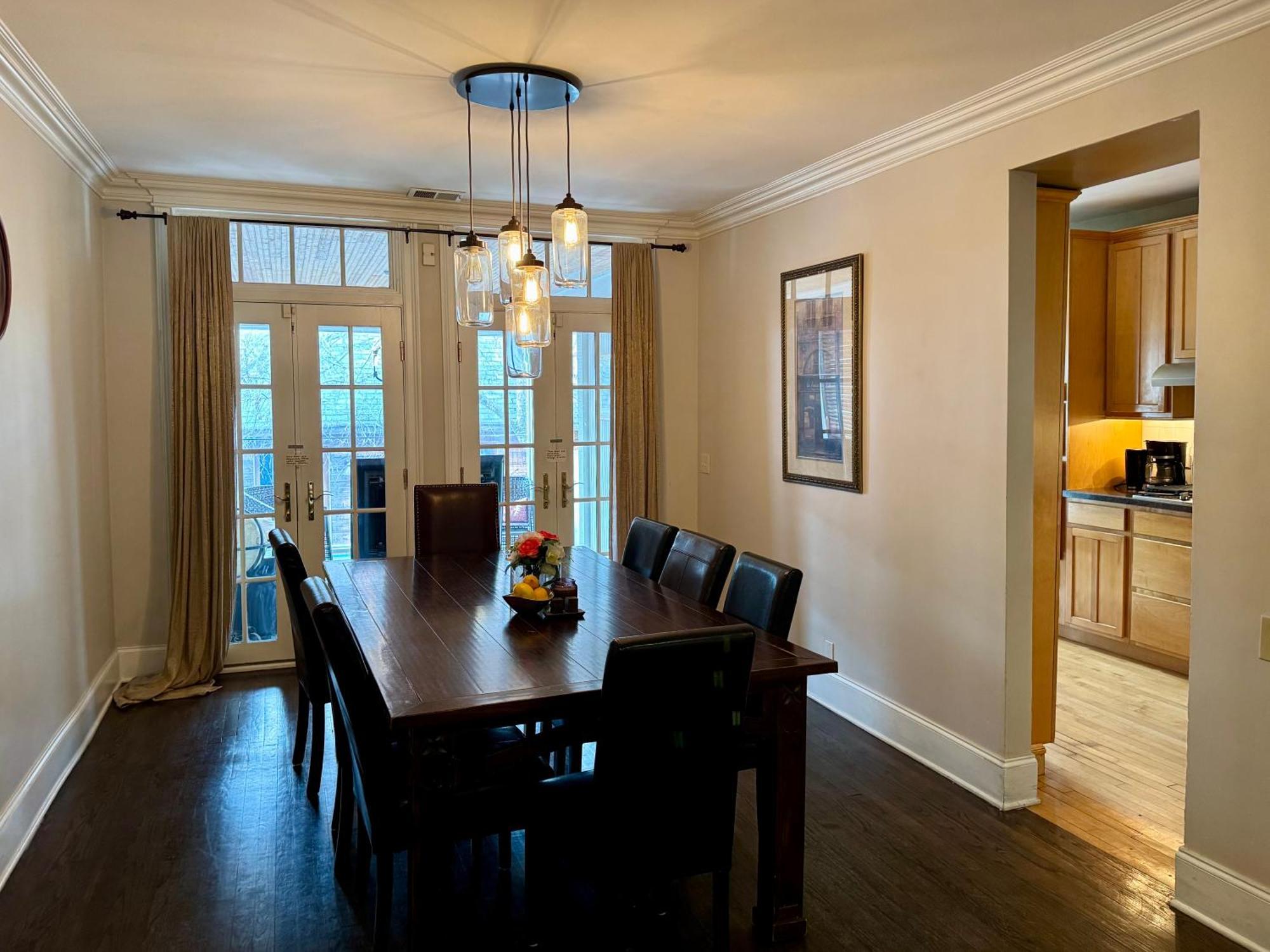 3 Bedroom Spacious Home In Ideal Location W Free Parking Back Yard Pets Welcome Chicago Exteriér fotografie