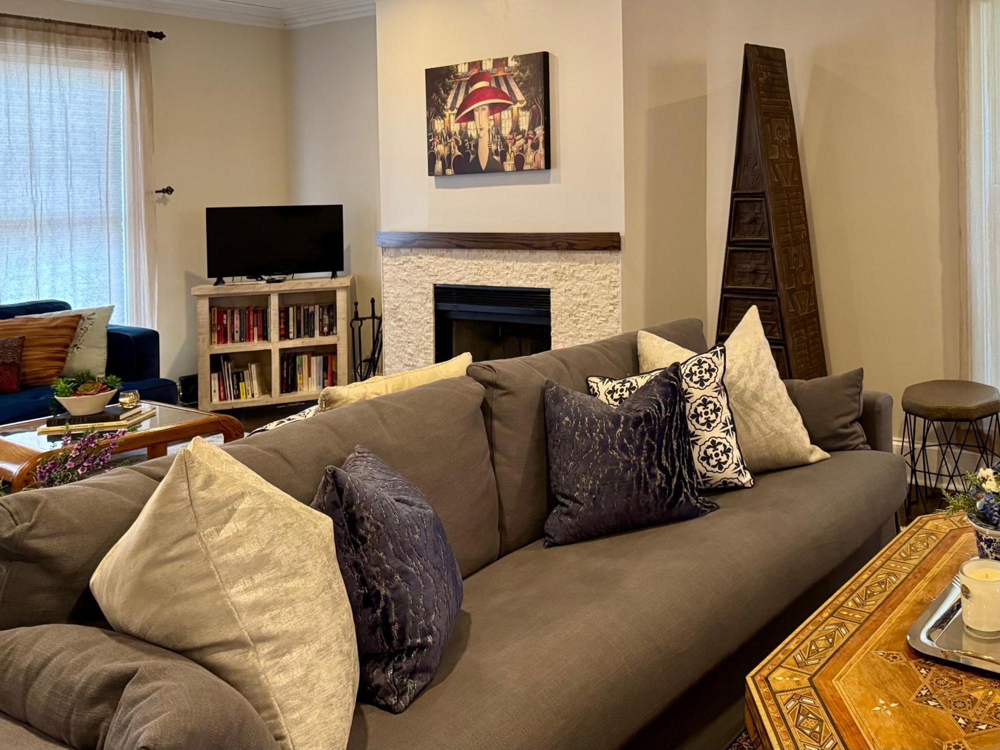 3 Bedroom Spacious Home In Ideal Location W Free Parking Back Yard Pets Welcome Chicago Exteriér fotografie